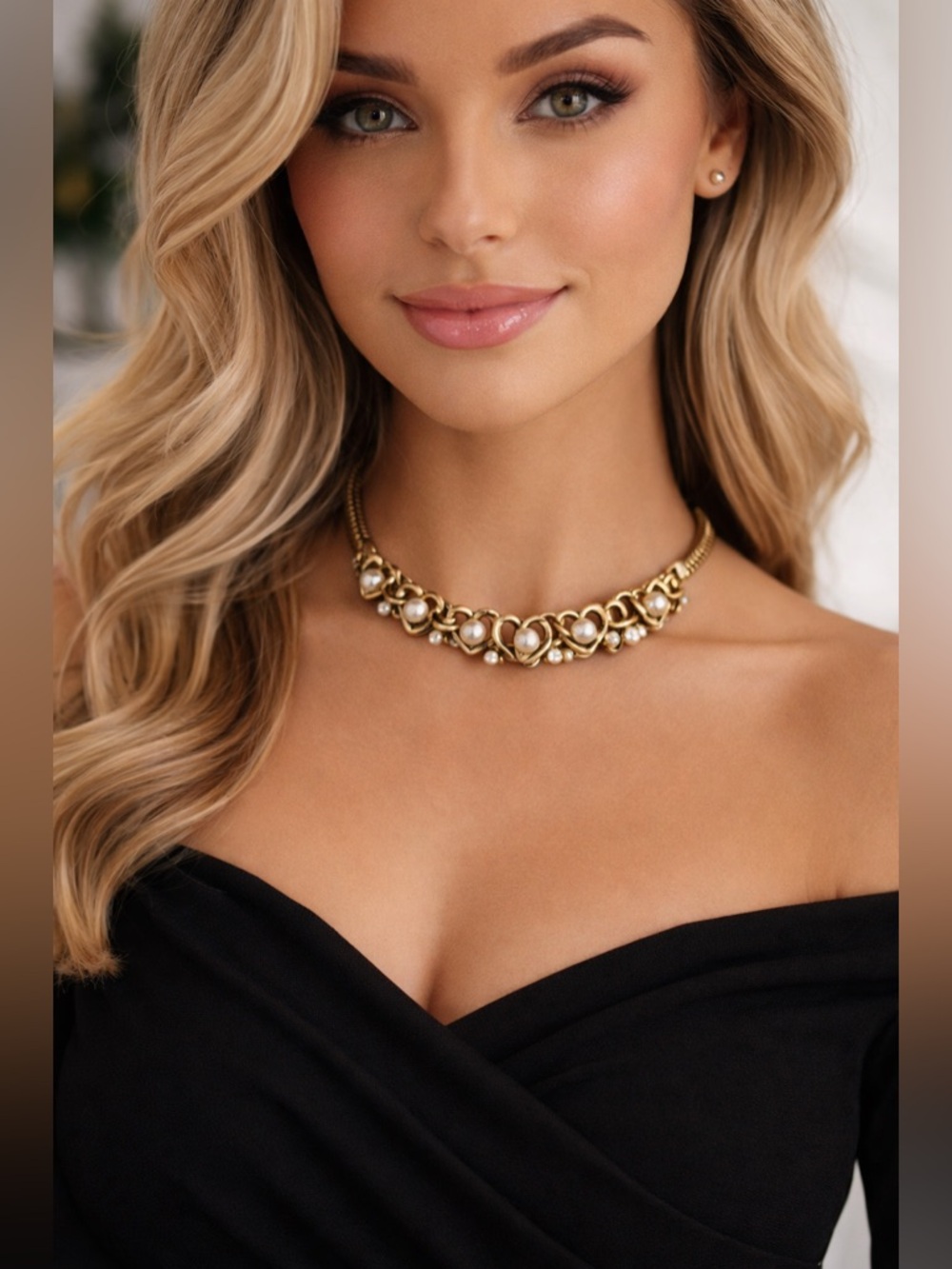 Vintage Trifari Gold Tone Heart Pearl Rhinestone Necklace Signed